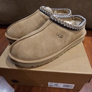 Brand UGG tasman slippers- Chestnut